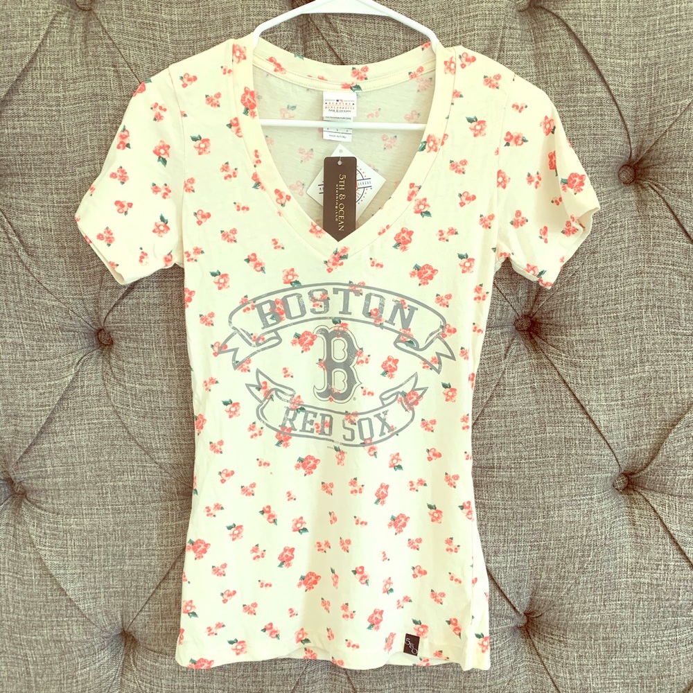 Boston Red Sox Women’s Shirt size small